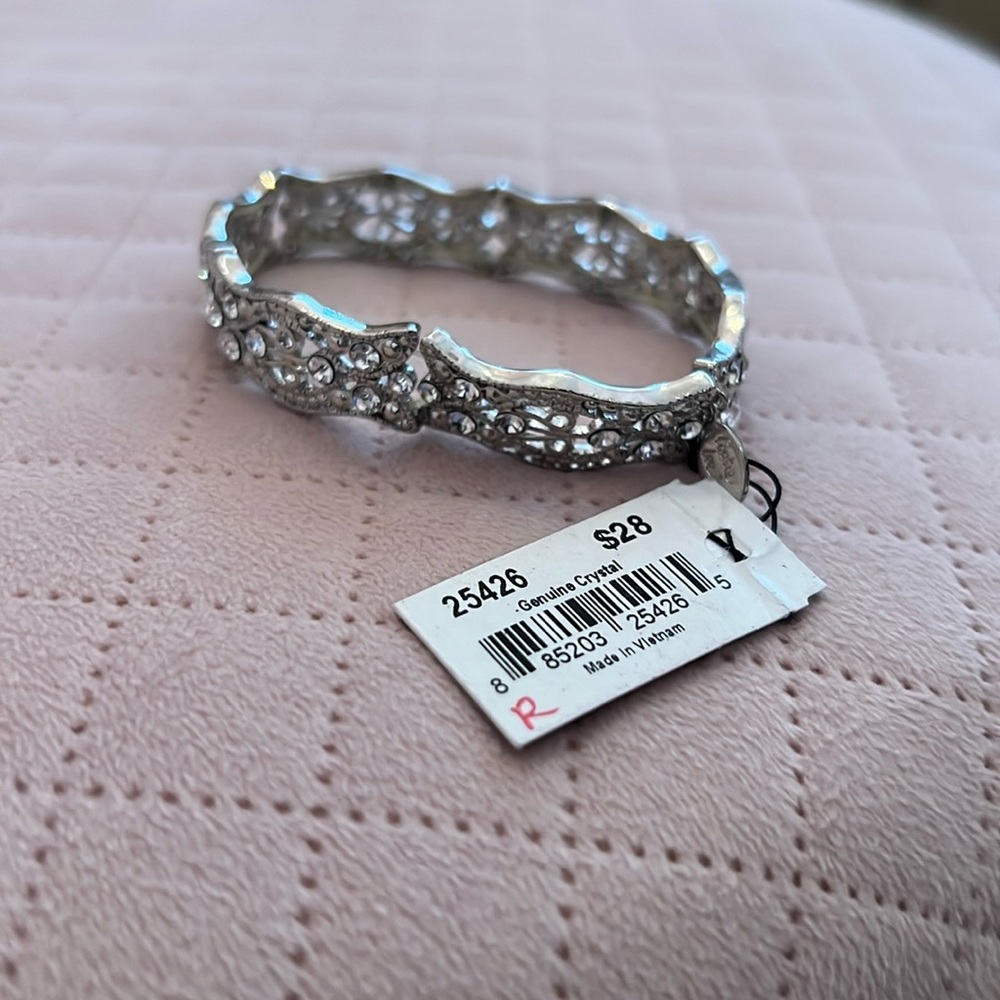 NWT Cookie Lee Crystal bracelet